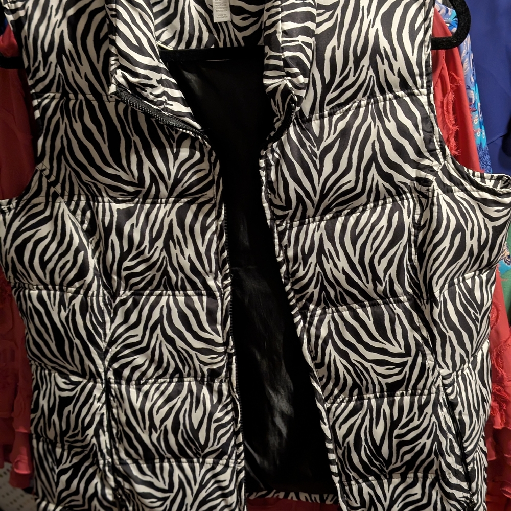 Vintage Y2K Zebra Puffer Vest! Charter Club Women's Size Large AMAZING condition